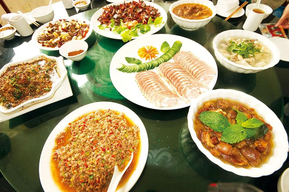 到會澤，揭秘羊八碗的美味密碼    昆明商務會展